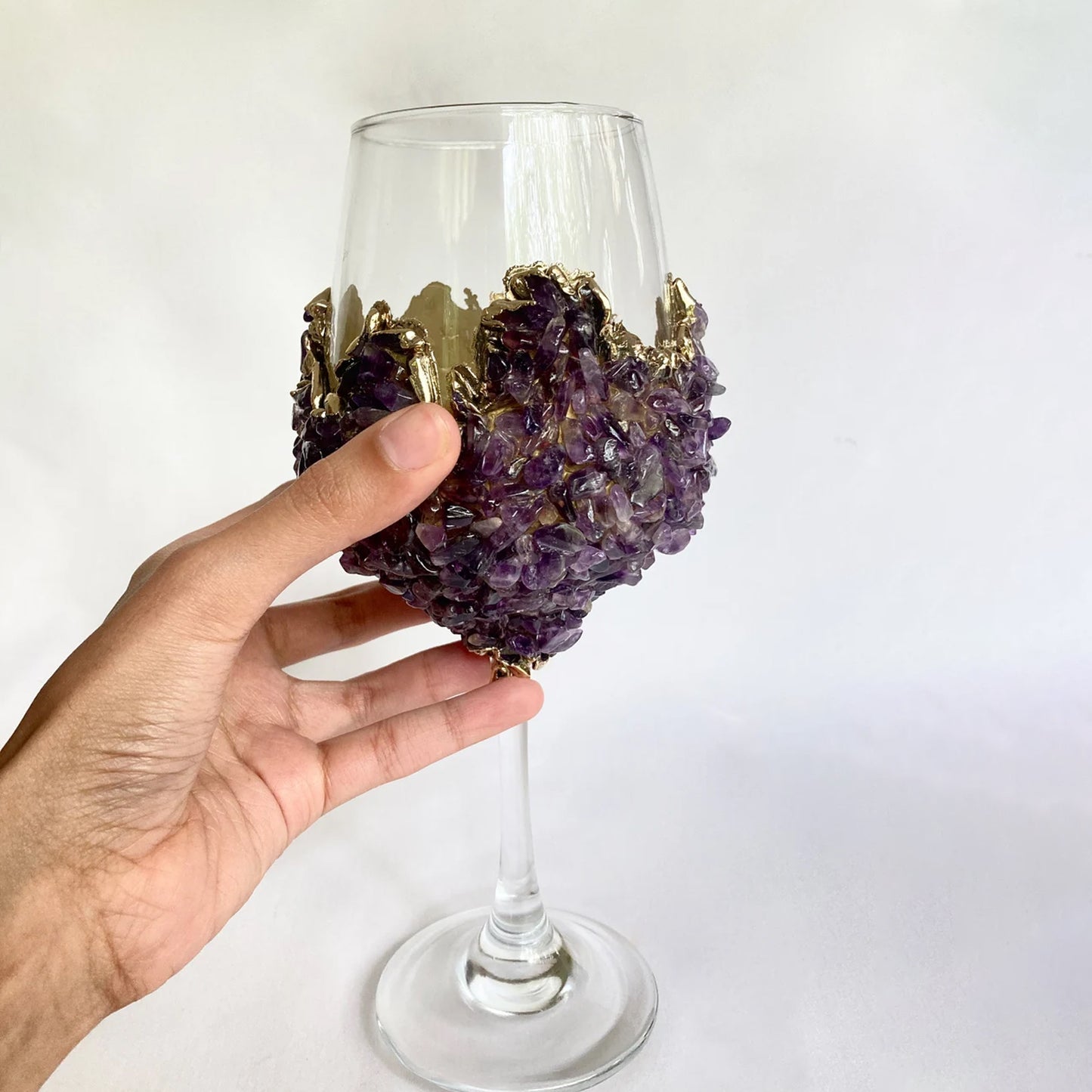 Set of 2 |Crystal Wine Glasses with Gold Plated Purple Amethyst Agate/Quartz Semi-precious Crystals | 16 oz/465 ml