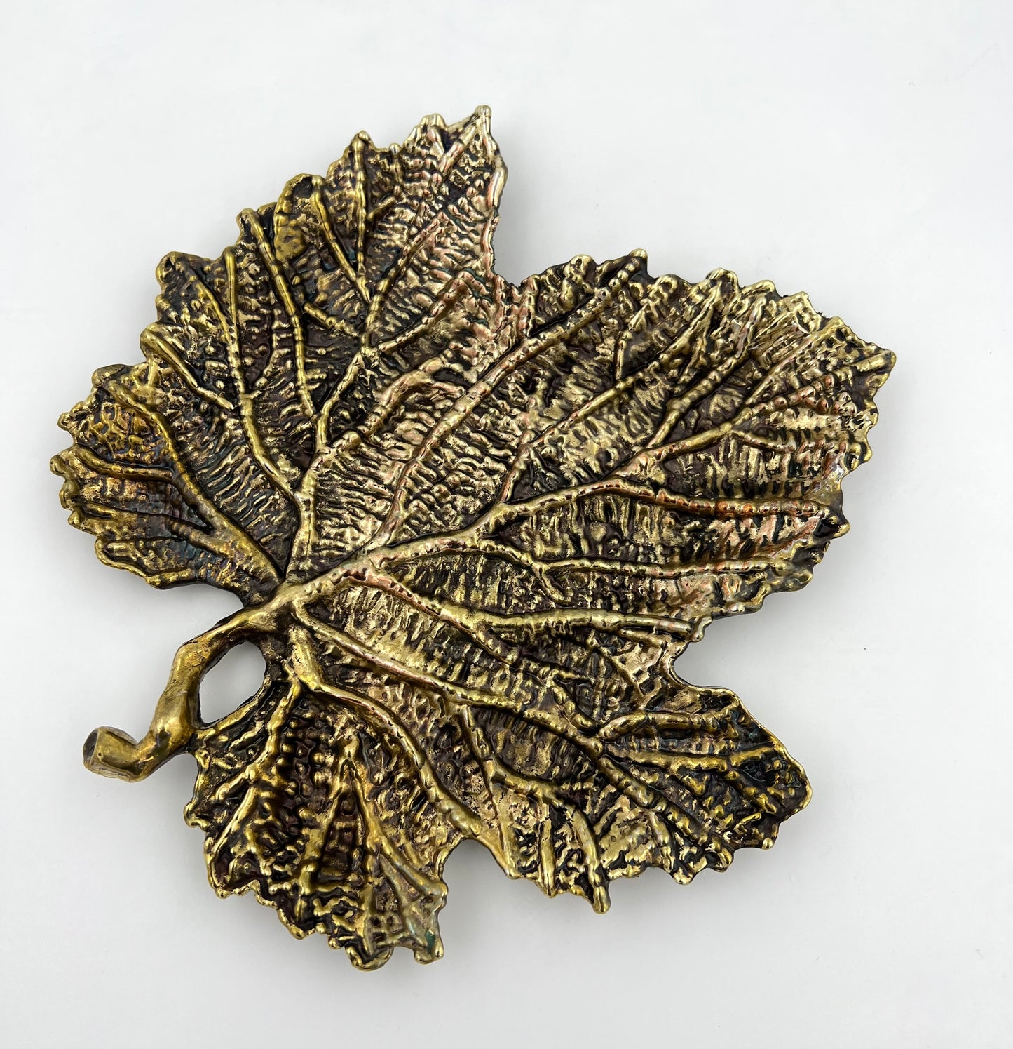 Maple Leaf Tray - Decorative Metal Tray | Small Platter | Centrepiece | Home Accent | Gold, Silver or Antique Finish