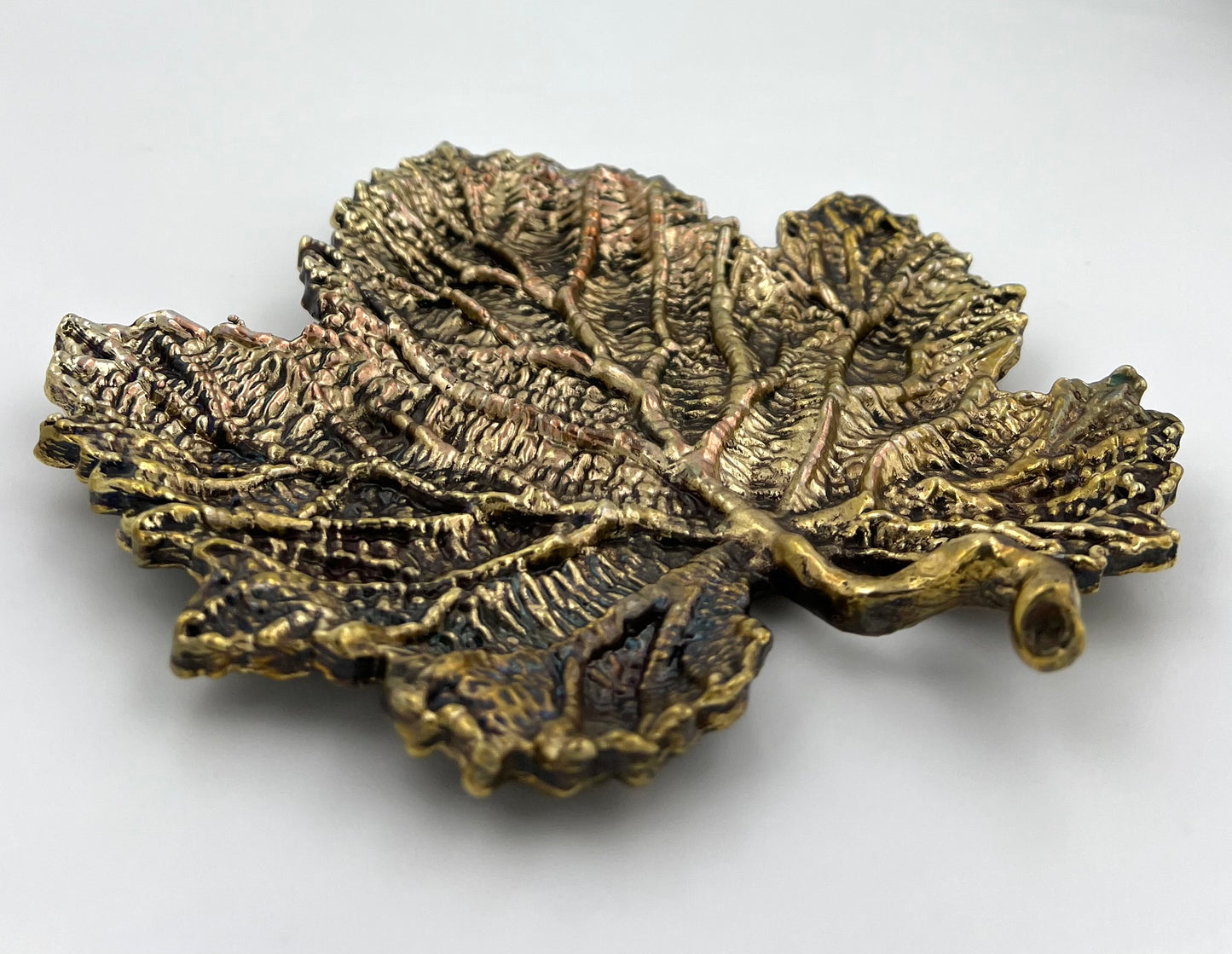 Maple Leaf Tray - Decorative Metal Tray | Small Platter | Centrepiece | Home Accent | Gold, Silver or Antique Finish