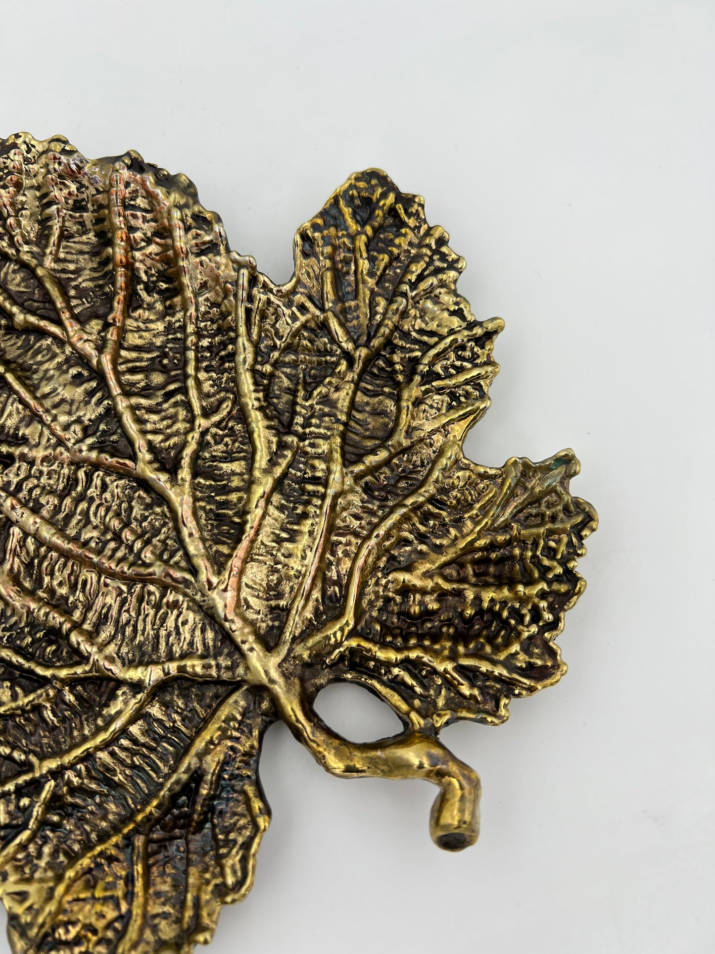 Maple Leaf Tray - Decorative Metal Tray | Small Platter | Centrepiece | Home Accent | Gold, Silver or Antique Finish