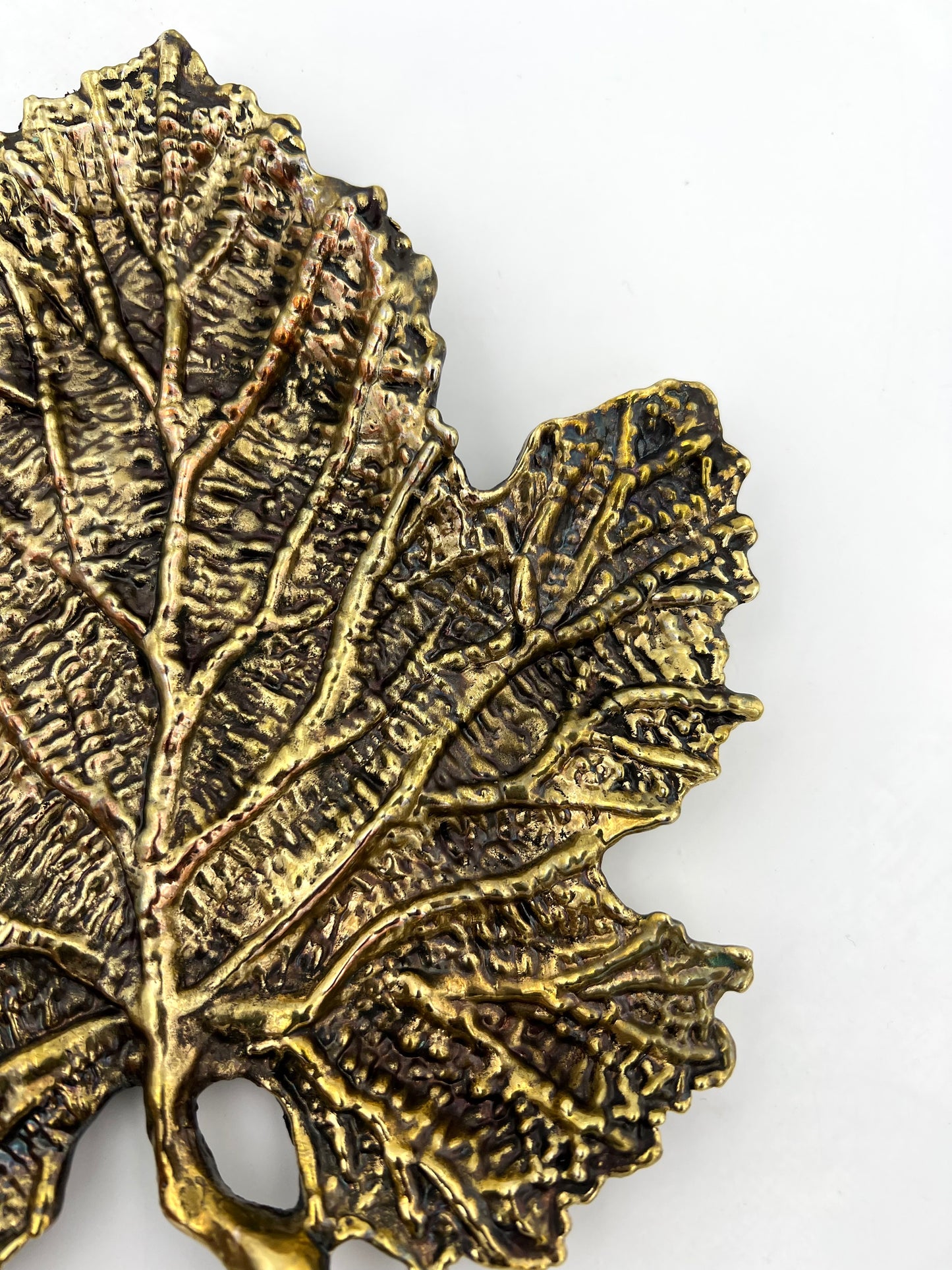 Maple Leaf Tray - Decorative Metal Tray | Small Platter | Centrepiece | Home Accent | Gold, Silver or Antique Finish