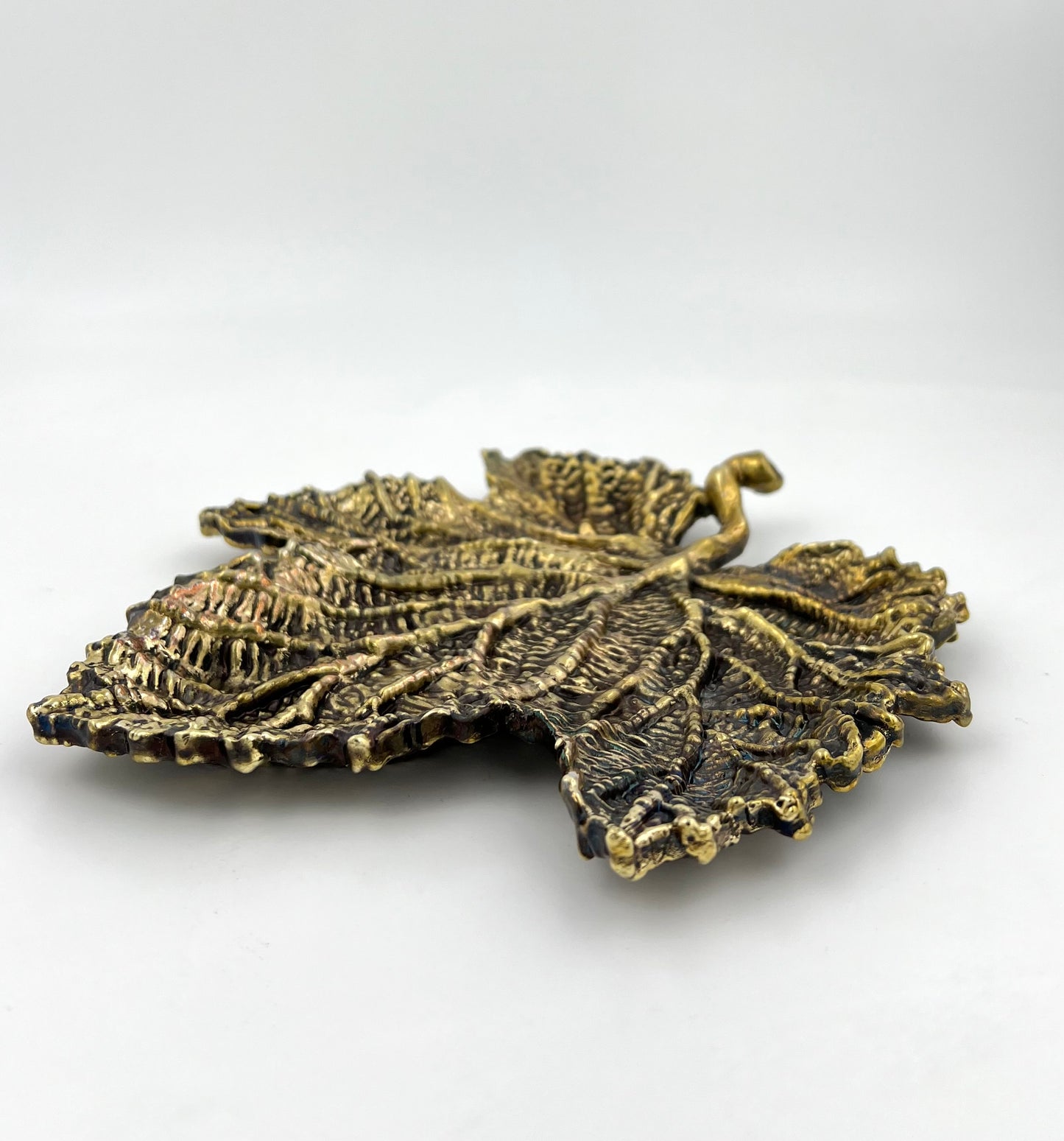 Maple Leaf Tray - Decorative Metal Tray | Small Platter | Centrepiece | Home Accent | Gold, Silver or Antique Finish