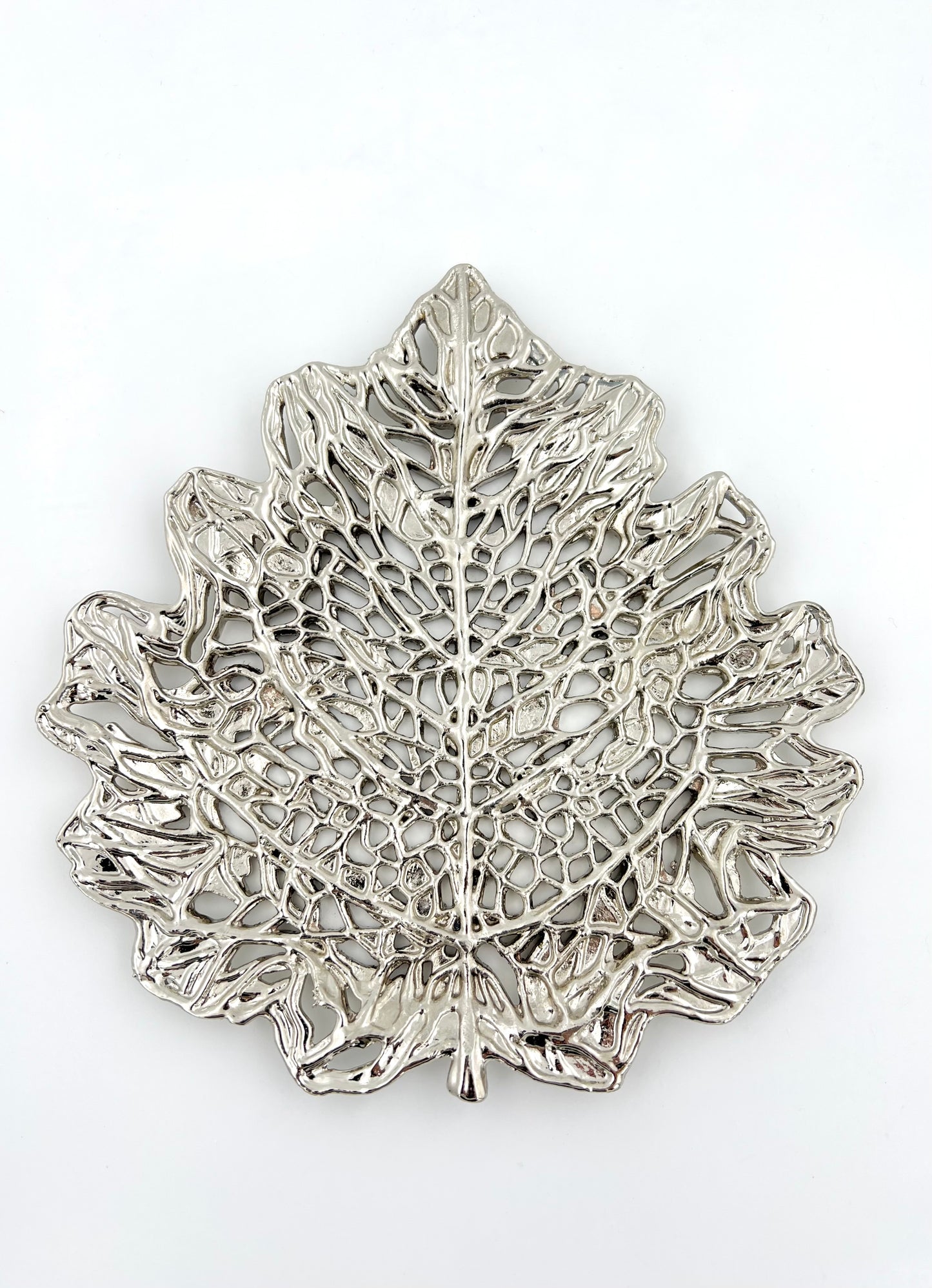 Skeletal Leaf Tray - Decorative Metal Tray | Small Platter | Centrepiece | Home Accent | Gold, Silver or Antique Finish