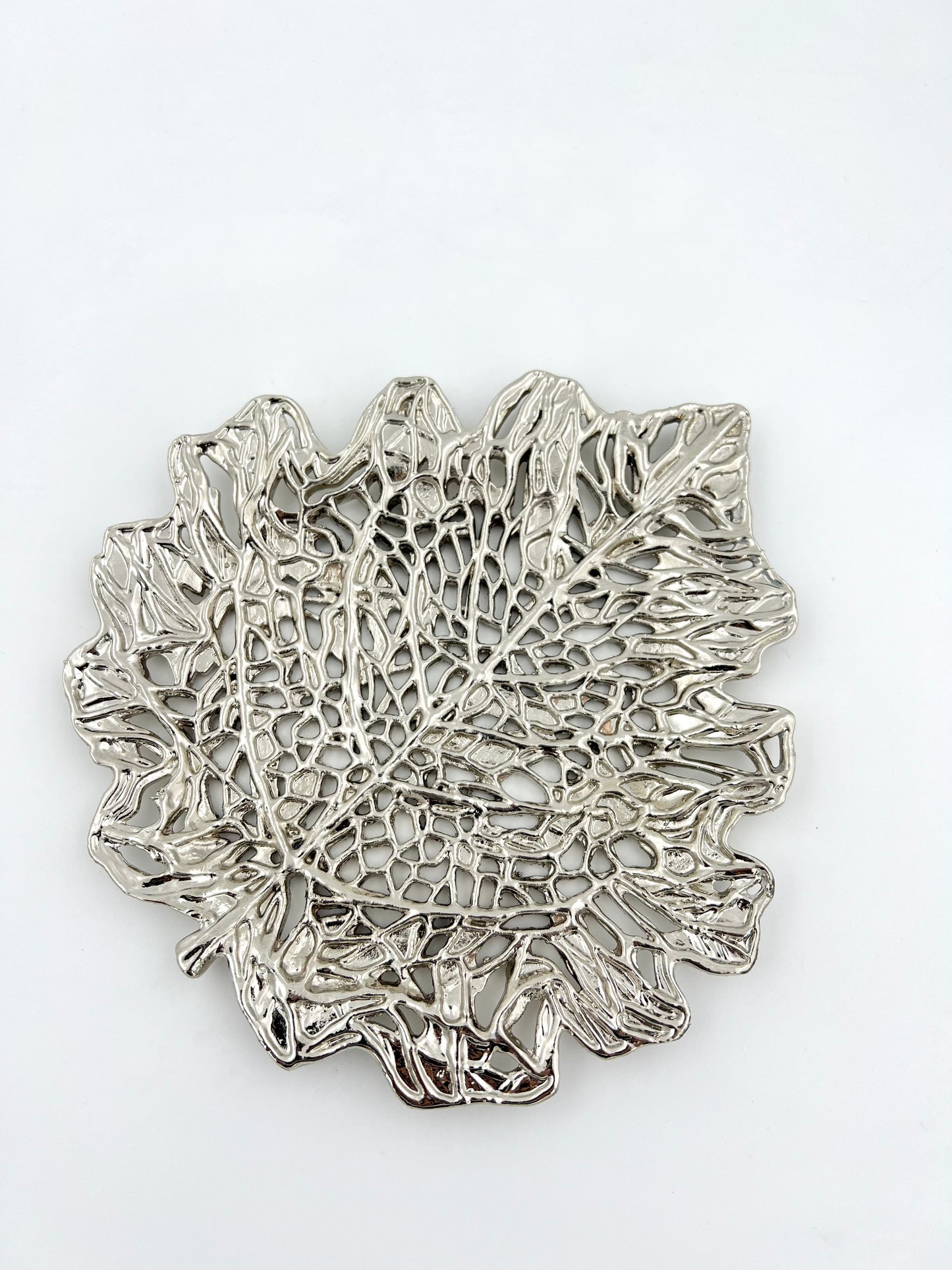 Skeletal Leaf Tray - Decorative Metal Tray | Small Platter | Centrepiece | Home Accent | Gold, Silver or Antique Finish