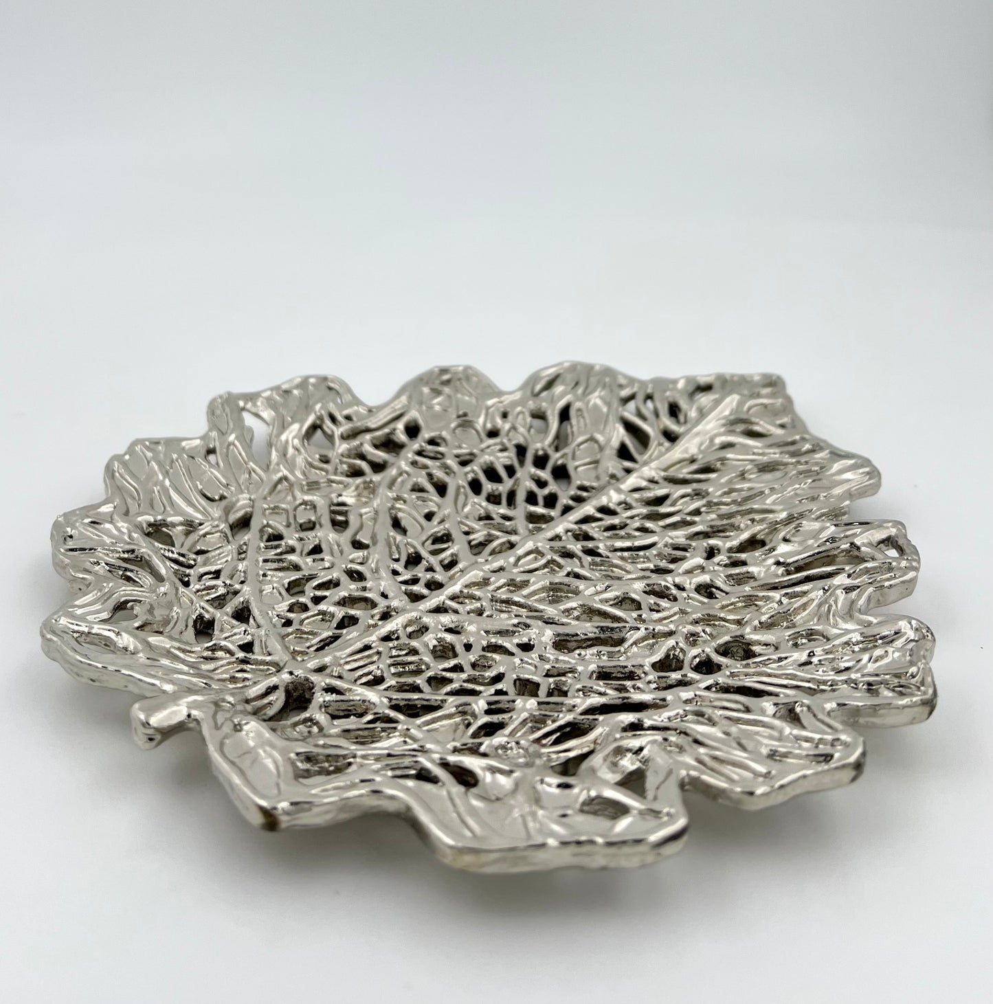 Skeletal Leaf Tray - Decorative Metal Tray | Small Platter | Centrepiece | Home Accent | Gold, Silver or Antique Finish