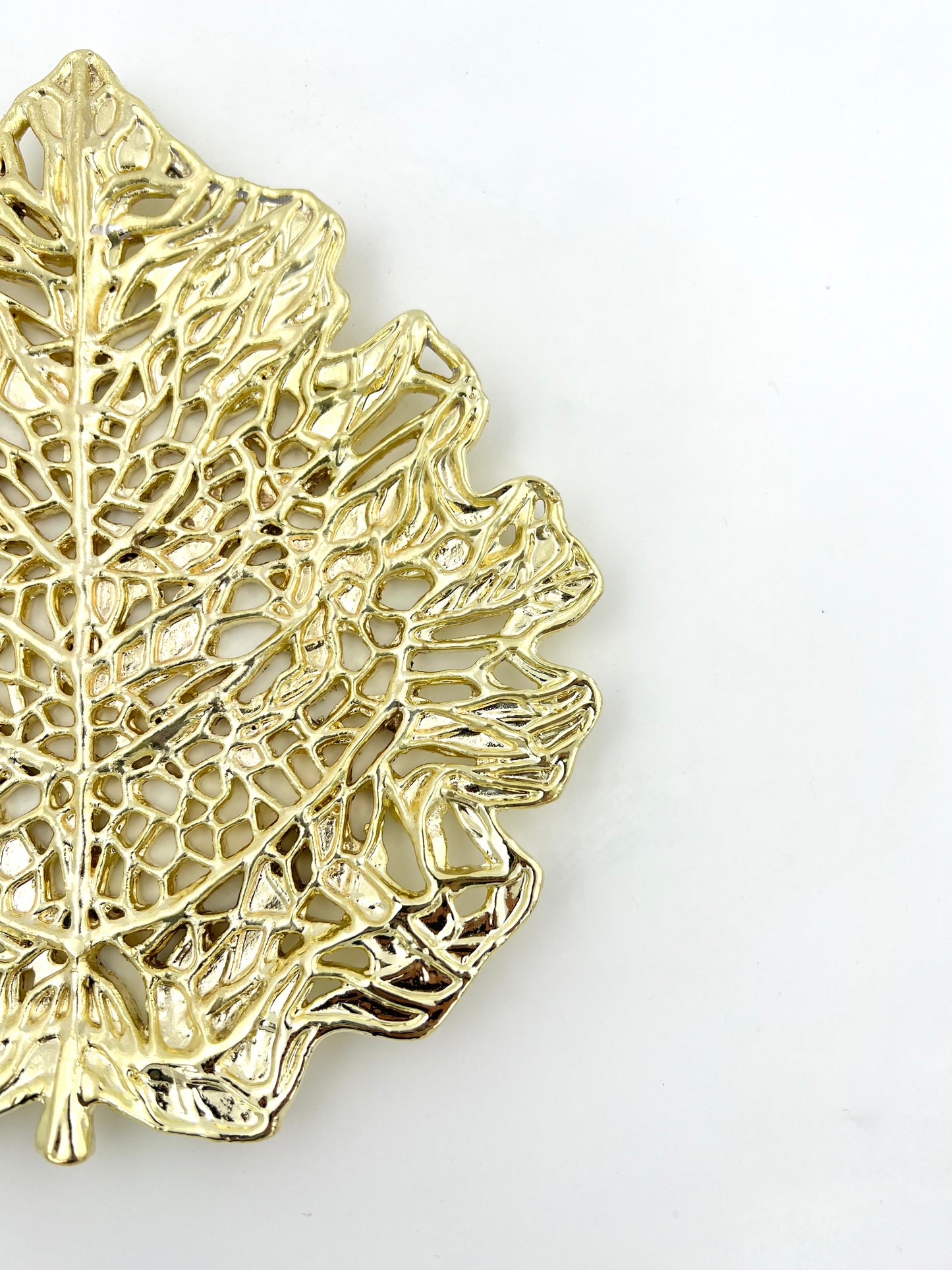 Skeletal Leaf Tray - Decorative Metal Tray | Small Platter | Centrepiece | Home Accent | Gold, Silver or Antique Finish