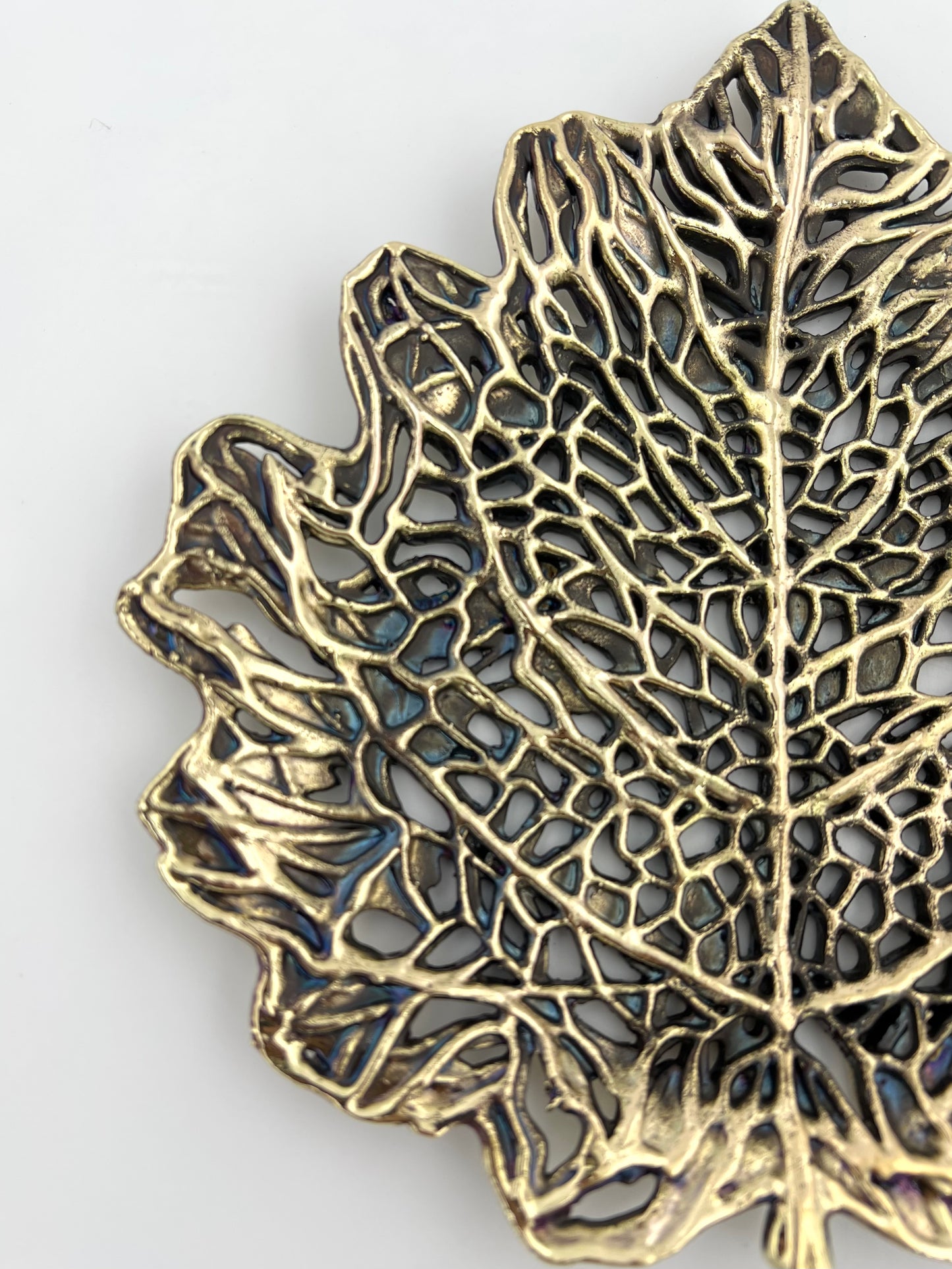 Skeletal Leaf Tray - Decorative Metal Tray | Small Platter | Centrepiece | Home Accent | Gold, Silver or Antique Finish
