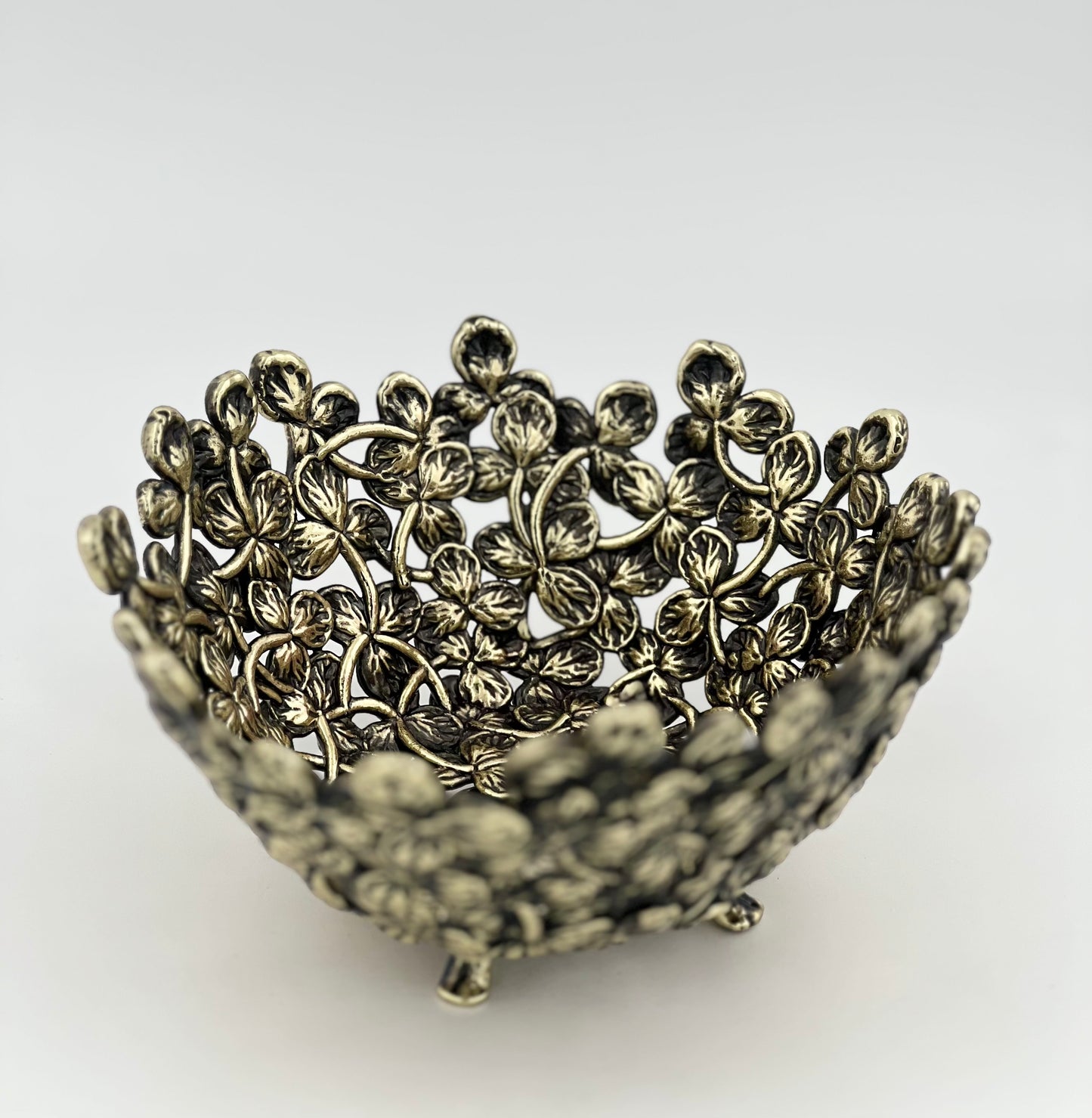 Small Leaf Bowl - Decorative Serveware | Nut Bowl | Centrepiece | Home Accent | Gold, Silver or Antique Finish