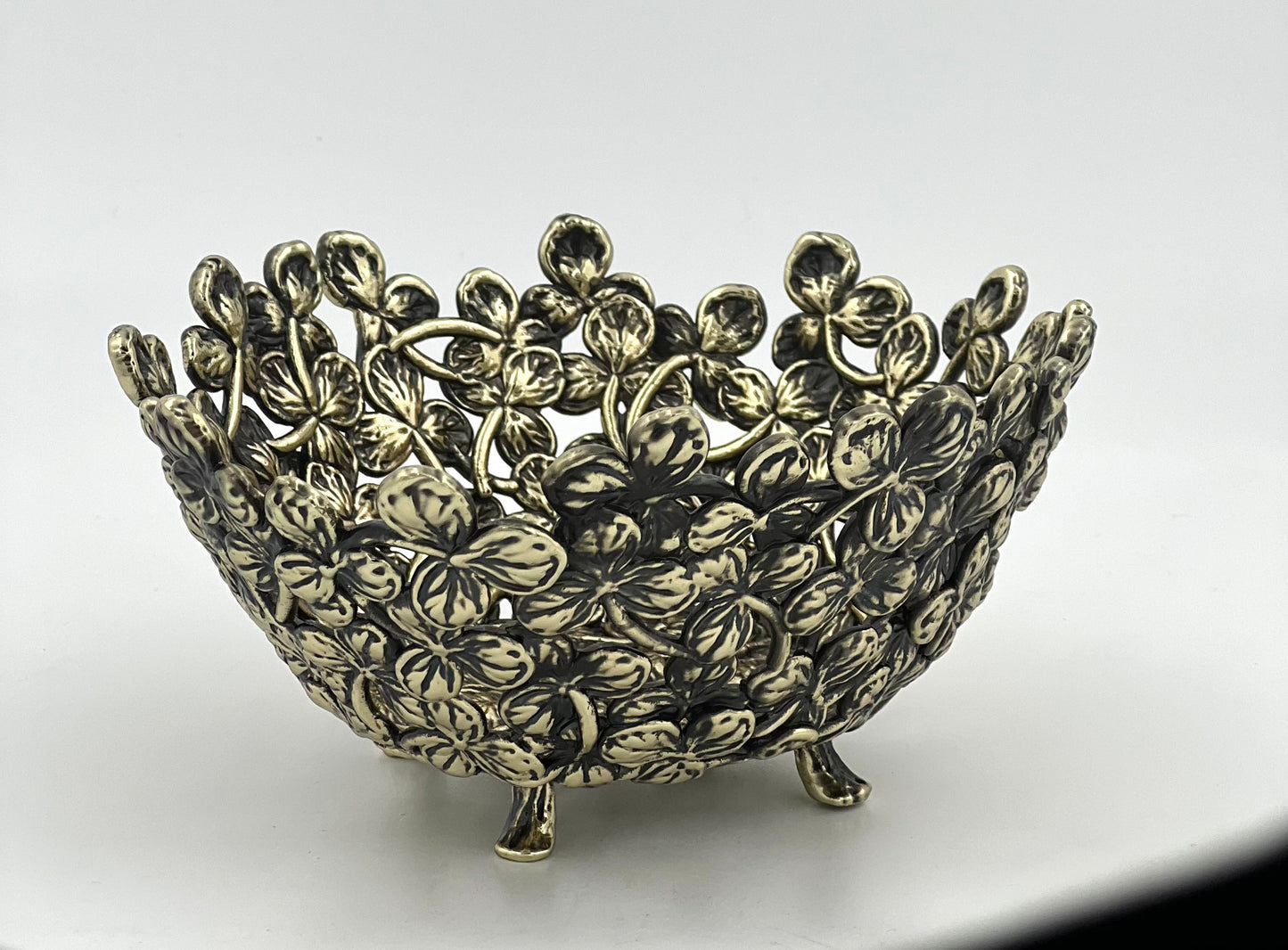 Small Leaf Bowl - Decorative Serveware | Nut Bowl | Centrepiece | Home Accent | Gold, Silver or Antique Finish