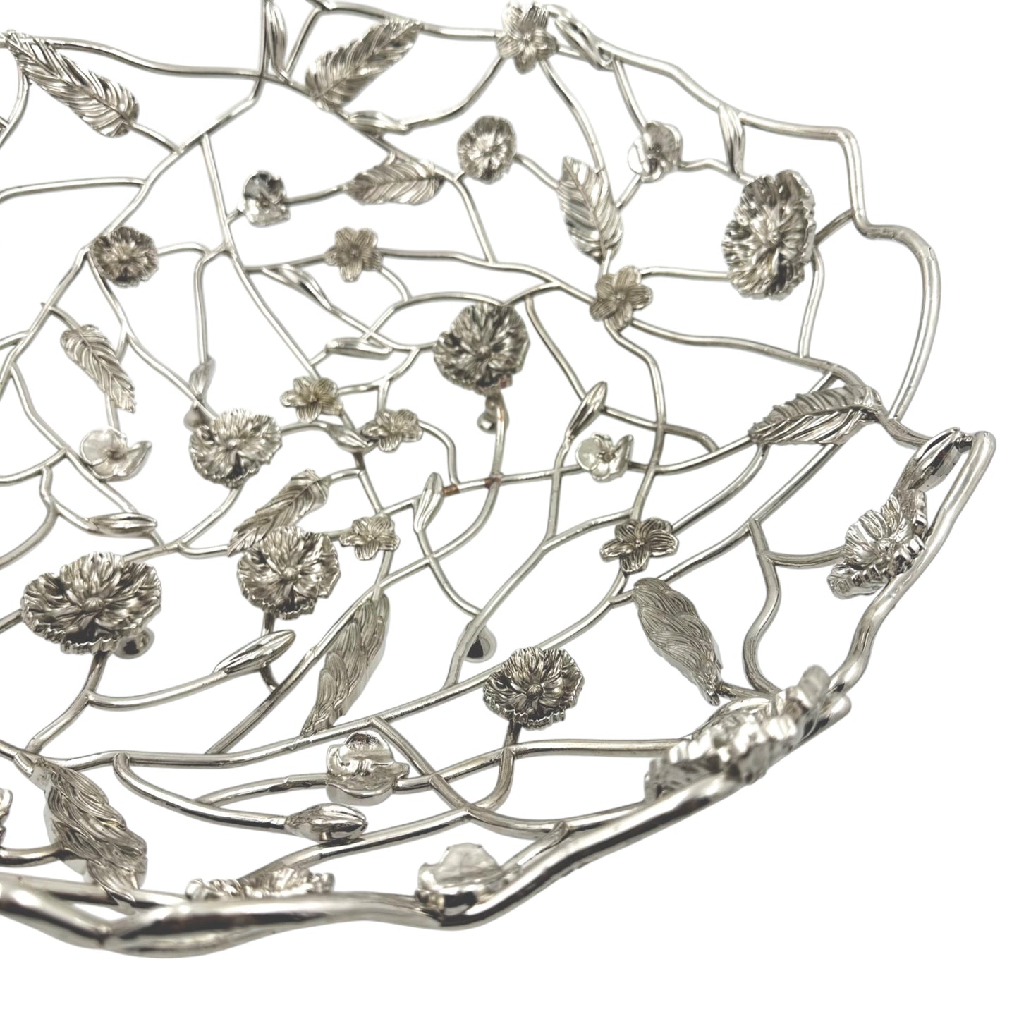 Blossom Weave - Metal Fruit Basket