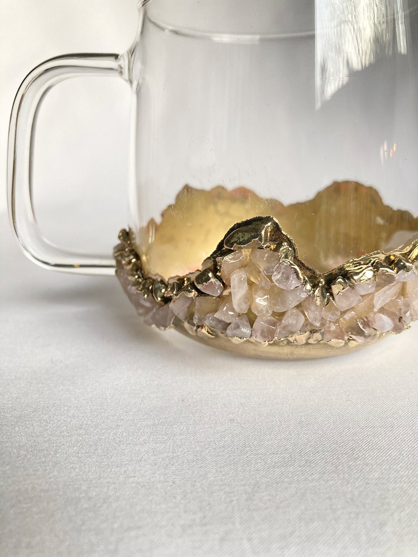 Set of 2 |Crystal Glass Coffee/Tea/Juice Mugs with Gold Plated Rose Quartz Agate/Quartz Semi-precious Crystals | 17 oz/500 ml