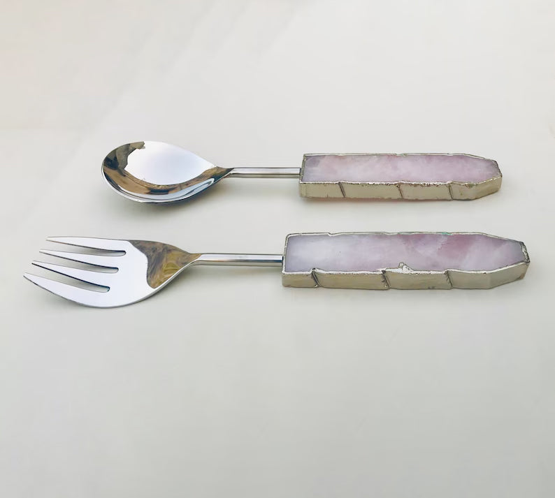 Salad server set sized for tossing and lifting greens