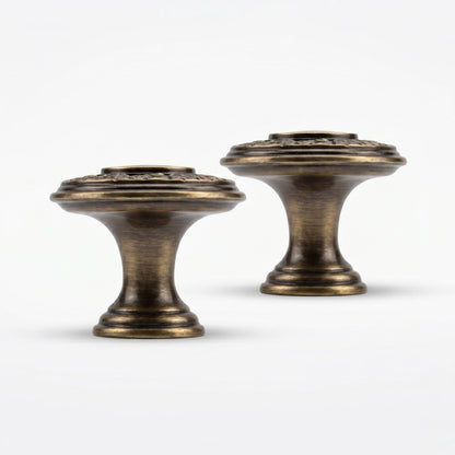Two initial knobs from the side and back