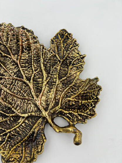 Maple Leaf Tray - Decorative Metal Tray | Small Platter | Centrepiece | Home Accent | Gold, Silver or Antique Finish