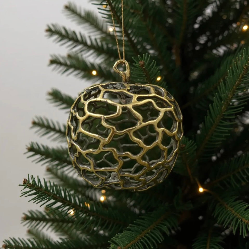 Antique Gold Christmas Ornaments – Vintage Holiday Baubles (Set 2)
