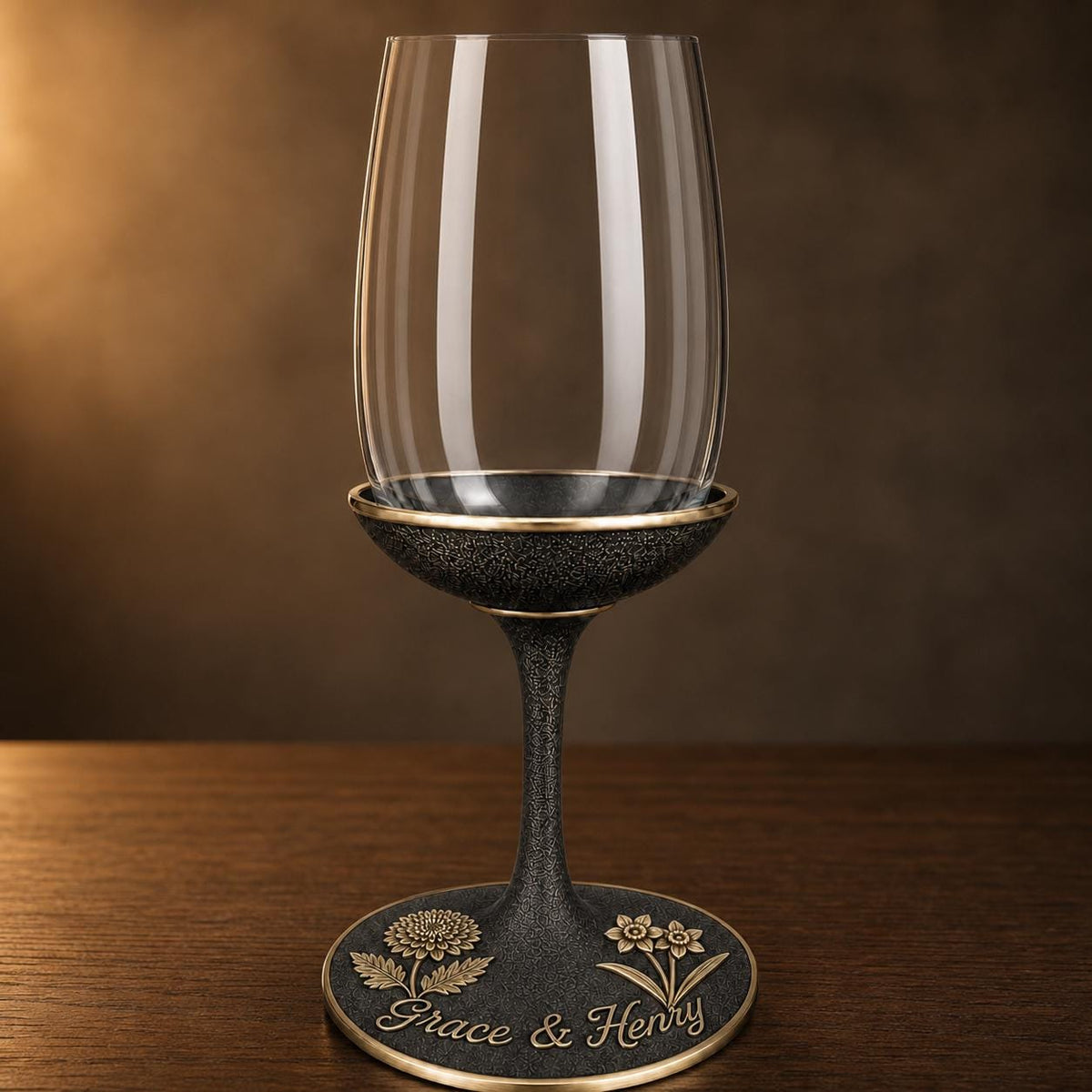 
Close view of the antique brass finish floral base