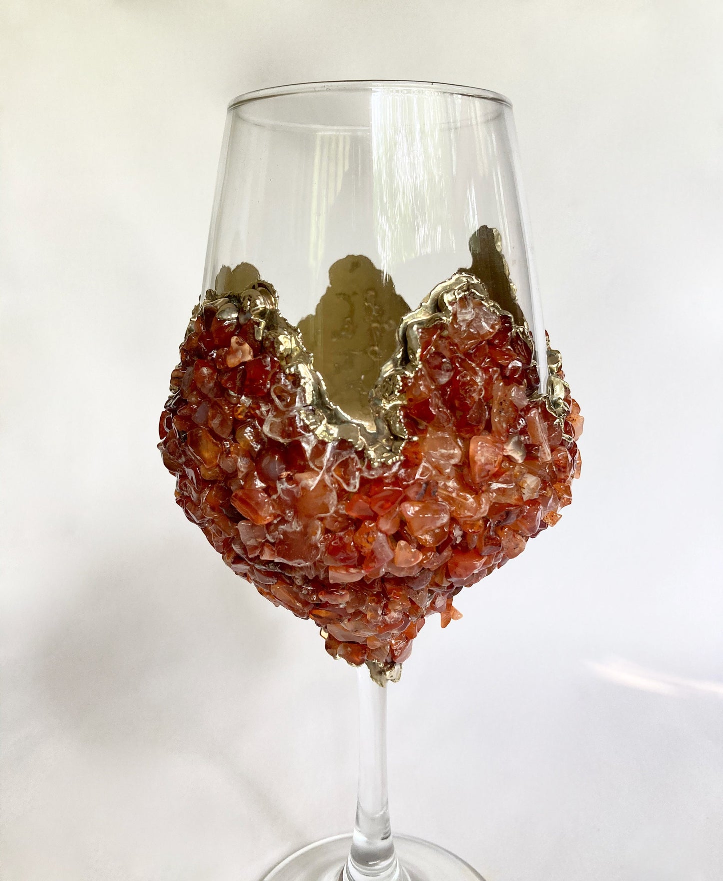 Set of 2 |Crystal Wine Glasses with Gold Plated Red Agate/Quartz Semi-precious Crystals | 16 oz/465 ml