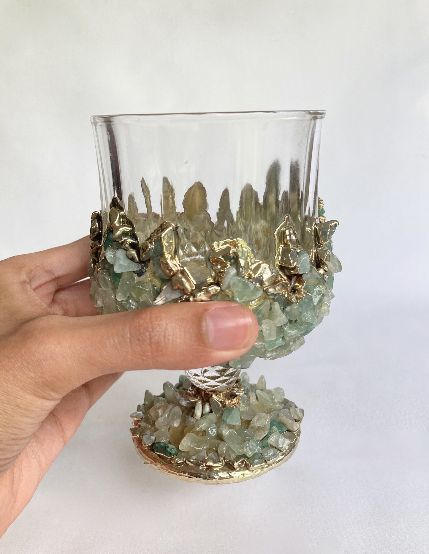 Set of 2 |Crystal Wine Glasses with Gold Plated Light Green Agate/Quartz Semi-precious Crystals | 7 oz/210 ml