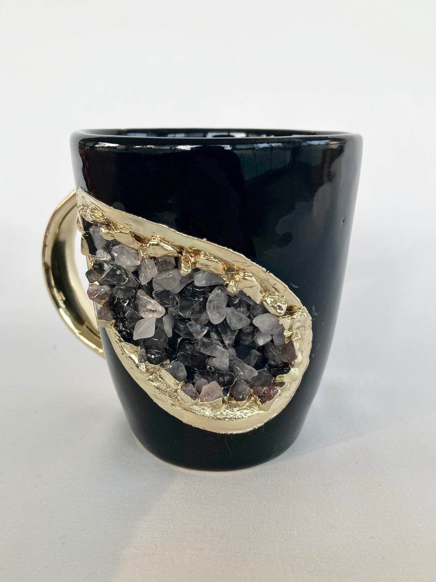 Personalised Black and Gold Ceramic Coffee/Tea Mug with Rose Quartz Semi-precious Agate Crystal Gemstones | 8 oz
